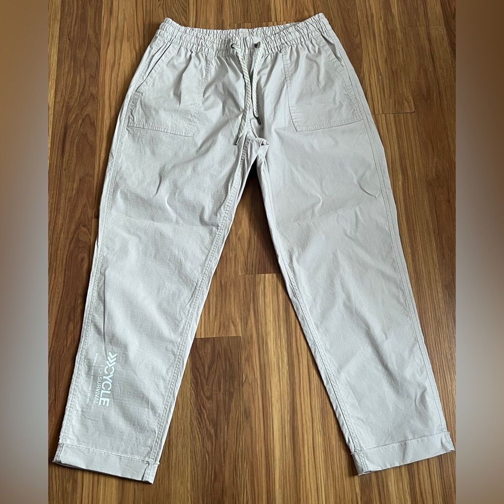 Vuori Ripstop Limited Edition Collaboration Cycle fo Survival Large Beige